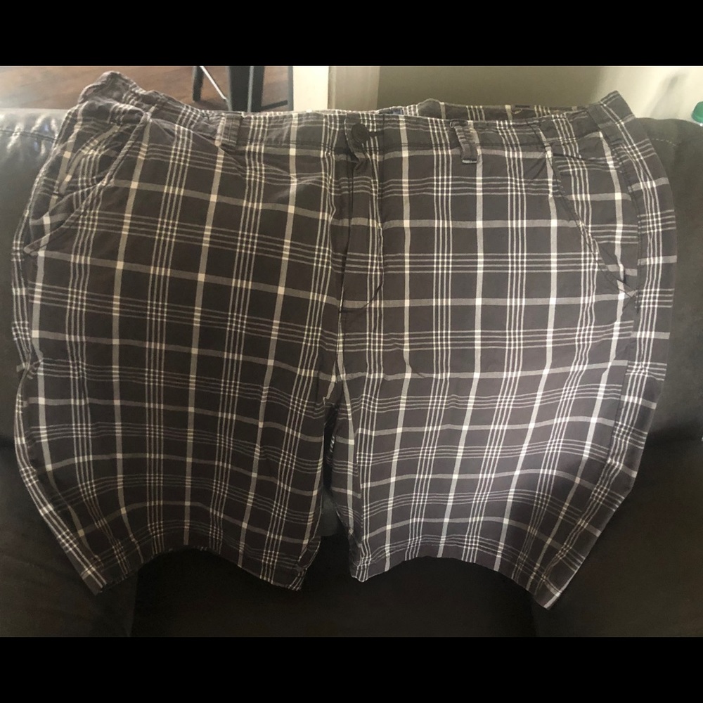 Men’s American Eagle shorts